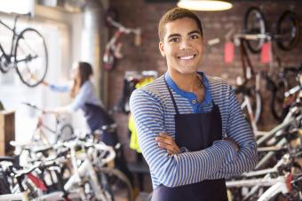 27 Cool Summer Jobs for Teens to Earn & Learn