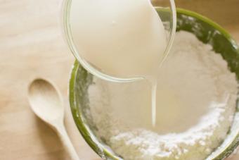 5 Easy Buttermilk Substitutes