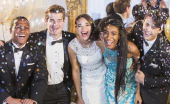 10 Great Gift Ideas to Make Prom Night Special 