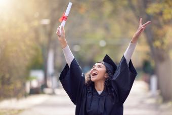 50+ Meaningful Graduation Wishes to Celebrate Their Success