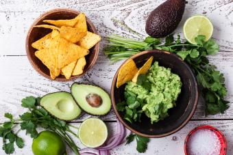 How to Make Guacamole: Classic Recipes + Endless Variations