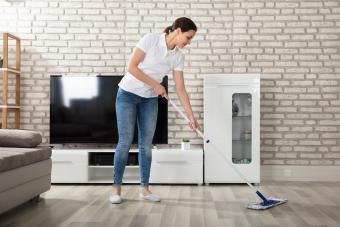 6 Tested & Effective Homemade Wood Floor Cleaner Recipes