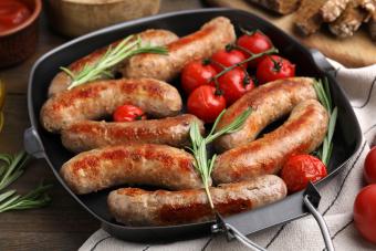 5 Ways to Cook Bratwurst in the Oven + Recipes & Sides