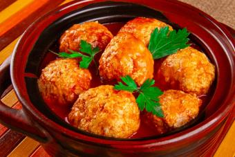 6 Crockpot Meatball Recipes to Make for Dinner Tonight